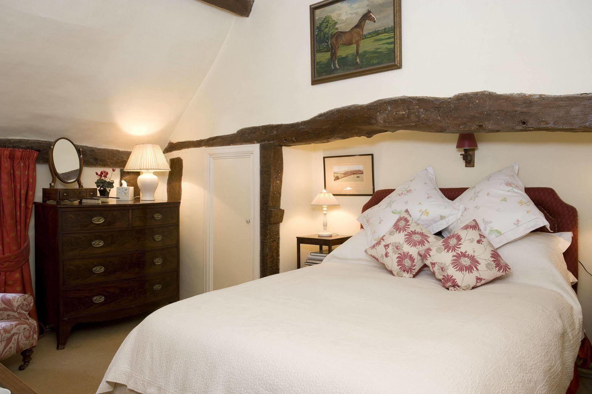 Bed and Breakfast The Old Manor House à Halford  Extérieur photo